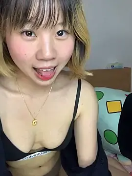 zhaomosheng125216のStripchatで高画質ウェブカメラ