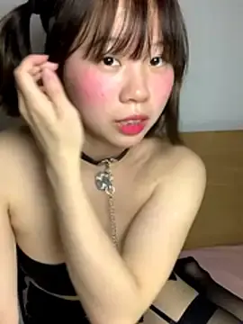 zhaomosheng125216のStripchatでアダルトビデオチャット