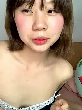 zhaomosheng125216のStripchatでライブチャット