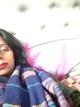 Soniya_RoyのStripchatで高画質ウェブカメラ