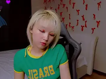 Milla_AheoのStripchatでアダルトカメラ配信