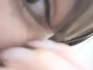 miho-chのStripchatで今すぐ視聴可能なセックスカム