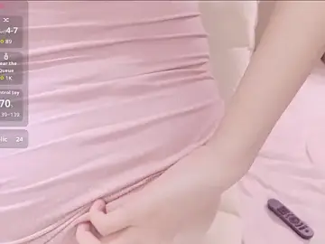 honey113のStripchatでライブチャット