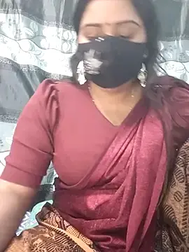 Ridhi_MoniのStripchatで高画質ウェブカメラ