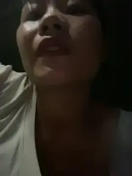 Coco-YaYaのStripchatでセックスカメラ