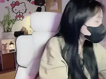 keelinnn19のStripchatでアダルトビデオチャット