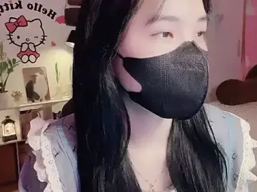 keelinnn19のStripchatで高画質ウェブカメラ