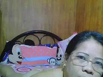 xsweetlips69xのStripchatでアダルトカメラ配信