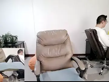 beira-01のStripchatで人気のアダルト配信