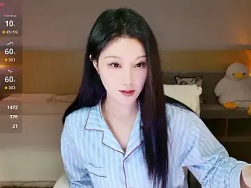 Lucky-babyのStripchatでライブセックス映像