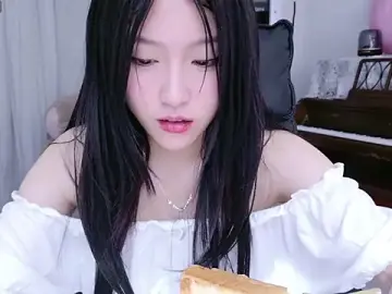 rainybbのStripchatでアダルトカメラ配信