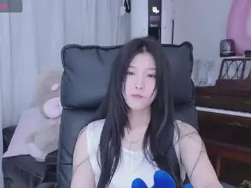 rainybbのStripchatでセックスチャット