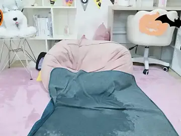 Reina_FcupのStripchatでヌードカメラ