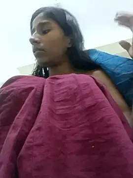 Anal_queen650のStripchatで高画質ウェブカメラ