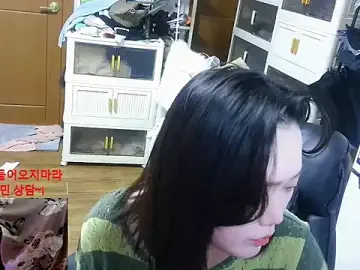 rami0428のStripchatでライブチャット