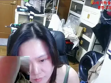 rami0428のStripchatでライブチャット