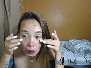 Ur_hornymaiのStripchatでヌードカメラ