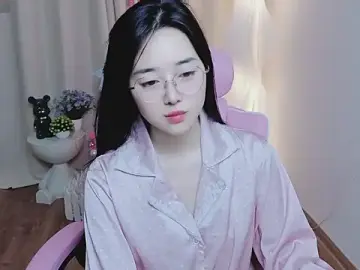 Miu-999のStripchatでアダルトビデオチャット