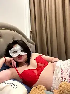 Queen-of-LoveのStripchatで高画質ウェブカメラ