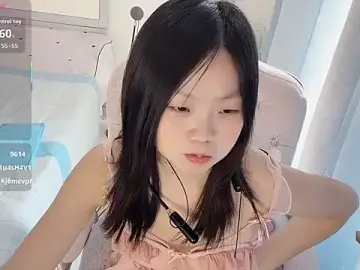 Lena-yydsのStripchatで今すぐ視聴可能なセックスカム