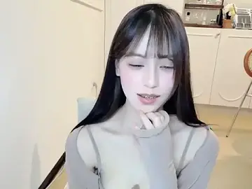 xxxlovexinerのStripchatで無料ライブポルノ