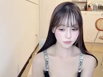 xxxlovexinerのStripchatでライブセックス映像