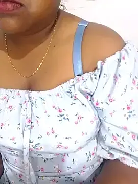 Elisha__DecerのStripchatでライブポルノ配信