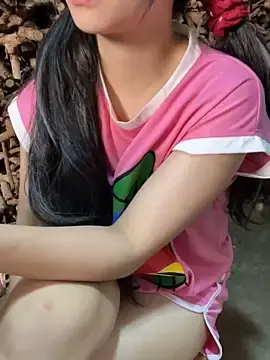 XndSeraphinaのStripchatで最高のライブ配信