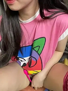 XndSeraphinaのStripchatで無料ライブポルノ