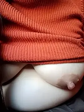 merylove-00のStripchatでセックスカメラ