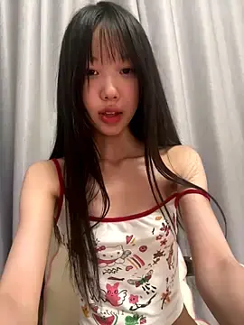 xinyu789のStripchatで無料ポルノカメラ