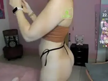 dolly_saylorのStripchatでライブポルノ配信