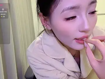 H-2005のStripchatでヌードカメラ