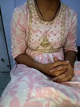 Cute-Telugu-TeacherのStripchatでプライベートチャット