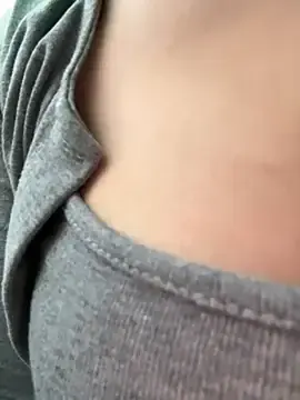 May-SquirtのStripchatでアダルトビデオチャット