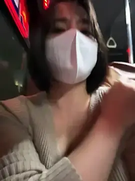 May-SquirtのStripchatで高画質ウェブカメラ