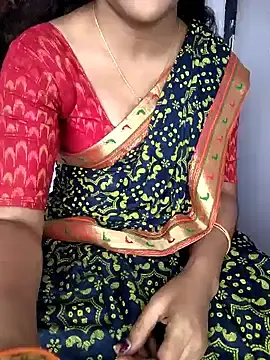 Telugu-Rowdy-pillaのStripchatでセックスカメラ