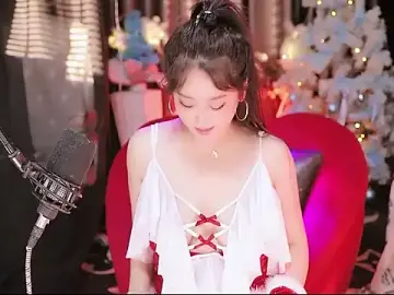 Missy_Nana21のStripchatでセックスチャット