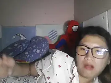 leamorenaのStripchatでライブチャット