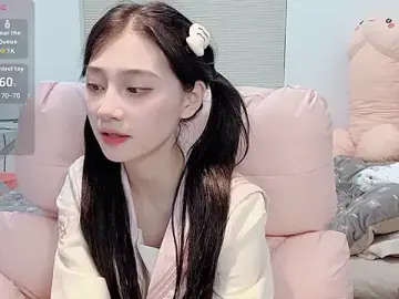 lris-BeautyのStripchatでライブポルノ配信