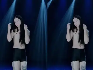 RXT-02のStripchatでアダルトビデオチャット