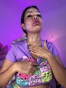 CarolinaRosasのStripchatでライブセックス映像