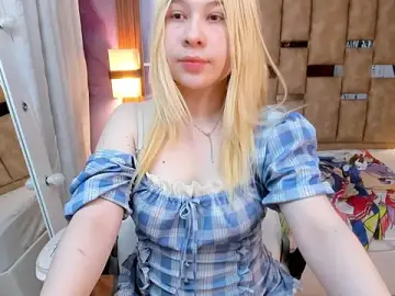 Melody_LoliiのStripchatでライブセックス映像