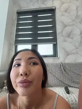 lean_lie8のStripchatでアダルトカメラ配信