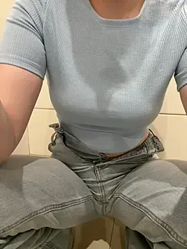 CumonmmeのStripchatで最高のライブ配信