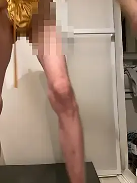 ericiiiのStripchatで人気のアダルト配信