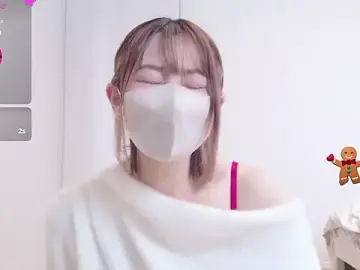 Mamu_Mamu_のStripchatで人気のアダルト配信