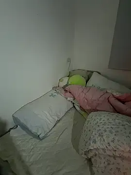 LHeartのStripchatでライブセックス映像