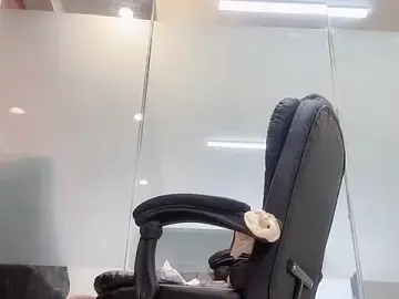 Maneki-nekooのStripchatでセックスカメラ