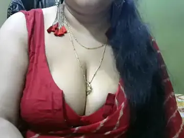 Mona_love143のStripchatでヌードカメラ